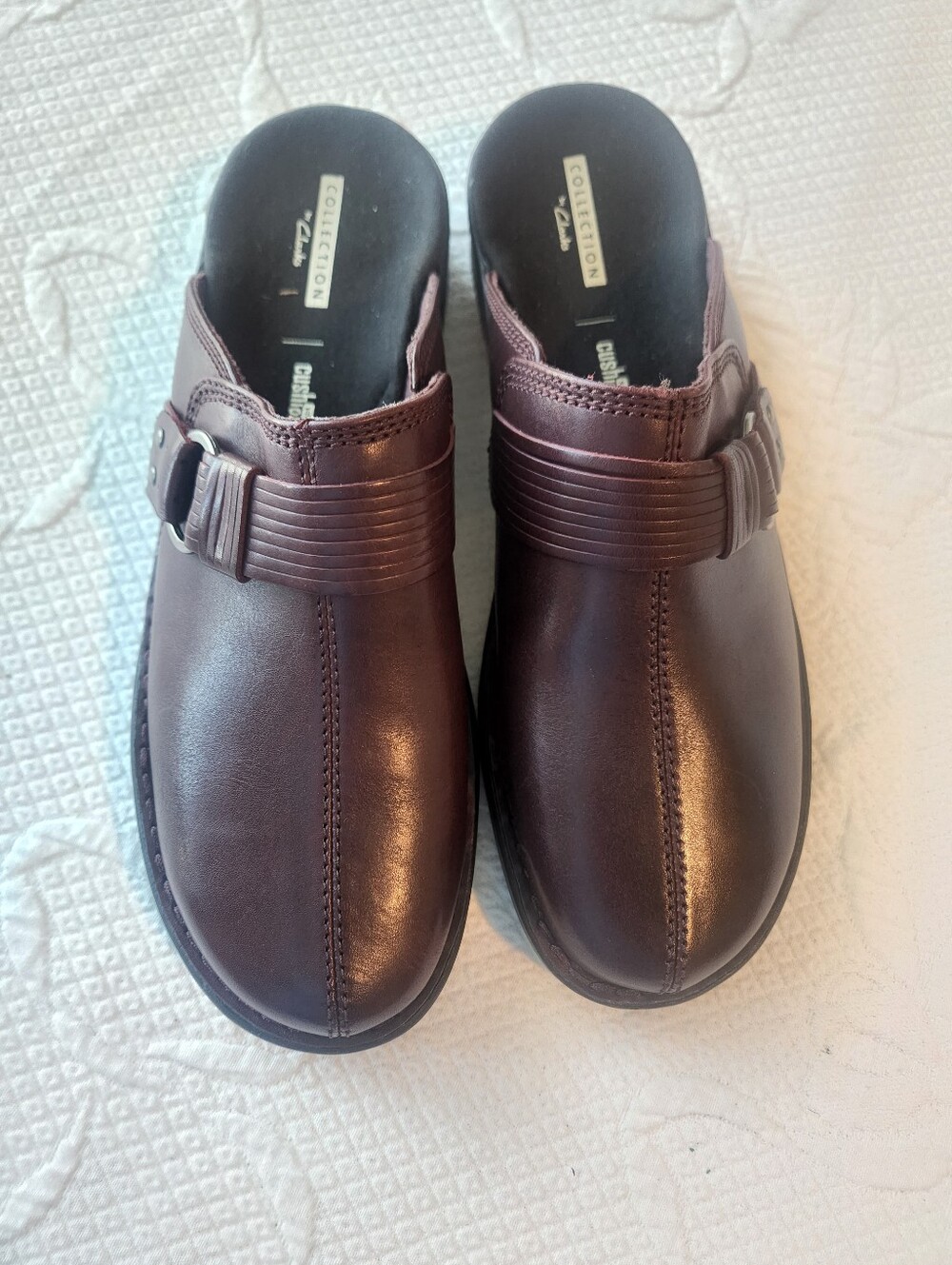 Clarks Men's Slip-On Mule in Burgundy Leather